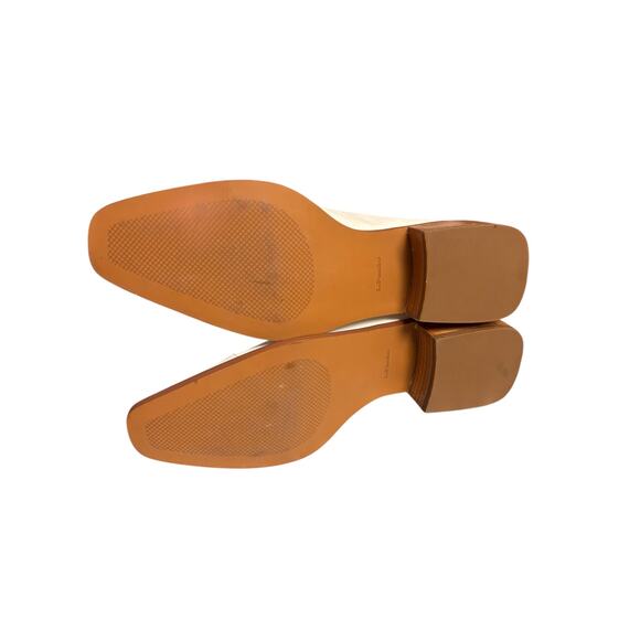 Linea Paolo Venata block-heel white booties with a stacked heel and back zipper - Picture 4 of 7